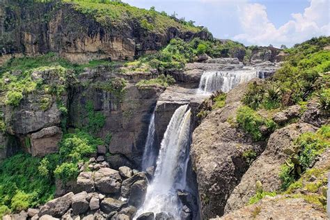  The Historic Debre Libanos Monastery: Uniting Faith and Scenic Wonder!