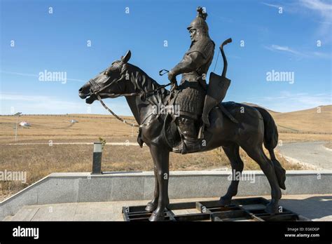  Genghis Khan Mausoleum – Ett Monumentalt Minnesmärke För En Mongolisk Kämpe